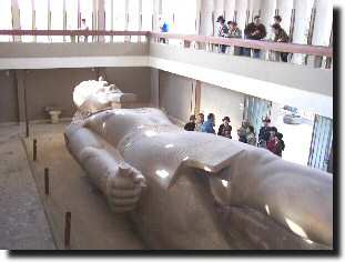 Statue colossale, couche, de Ramss.